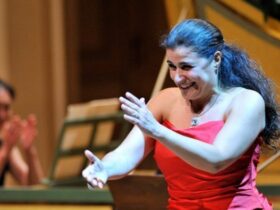 monte-carlo-operasinin-ilk-kadin-yonetmeni-mezzo-soprano-cecilia-bartoli